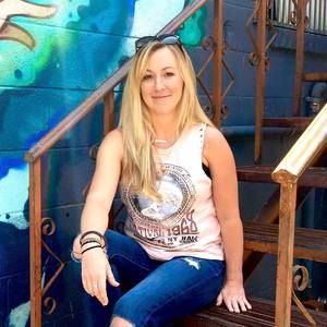 Meet your Posher, Leslie